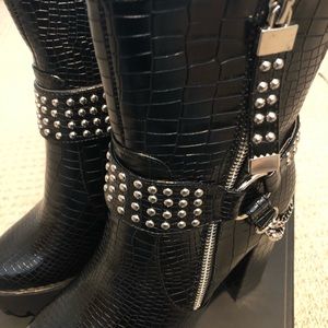 Brand new Azalea Wang boot.